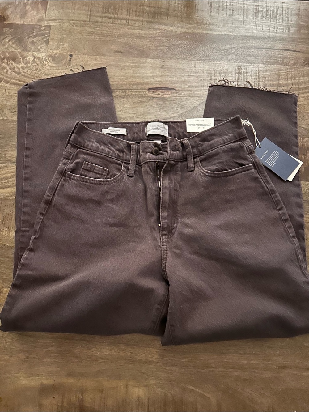 NWT Universal Thread Women’s Dark Brown Straight Jeans